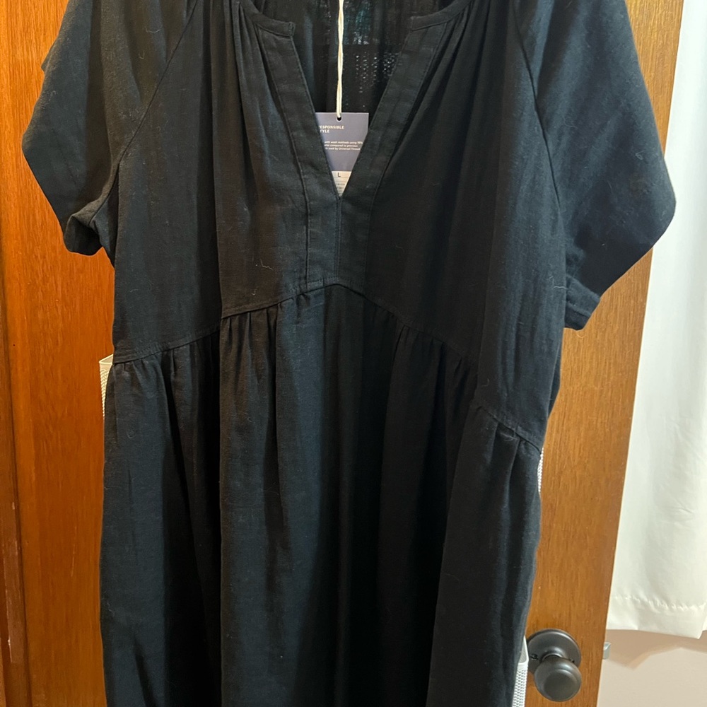 Black Short Sleeve Dress
